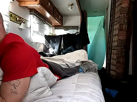 NikkiNFellyy online show from 03-17-25, 05:27