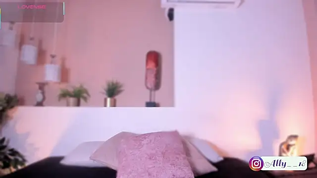 Ally addams online show from 10-27-25, 04:02