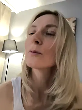 AvelinaLeoni online show from 03-02-26, 07:48