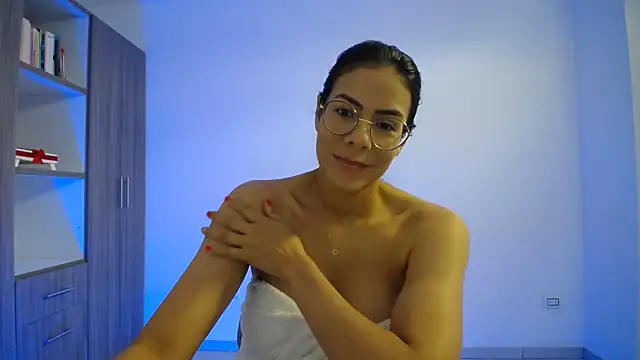 candydowson1 online show from 02-25-26, 04:07