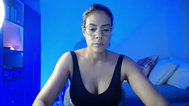 candydowson1 online show from 03-30-26, 11:28