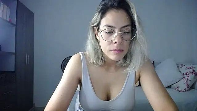 candydowson1 online show from 06-02-26, 10:37