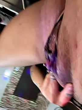 exquentadamay online show from 10-29-25, 07:29