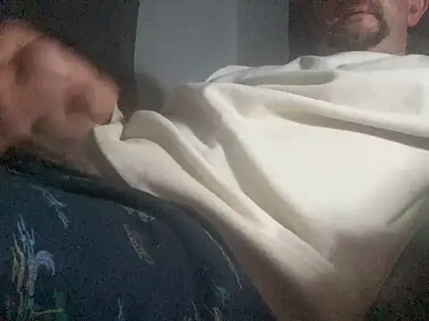 smooothop13 online show from 12-14-24, 04:12