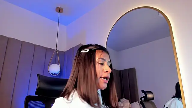 Elise Diamond online show from 04-22-26, 03:52