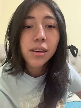 sarah12333 online show from 05-11-26, 07:44