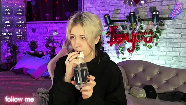 Alex Howell online show from 03-10-25, 08:45