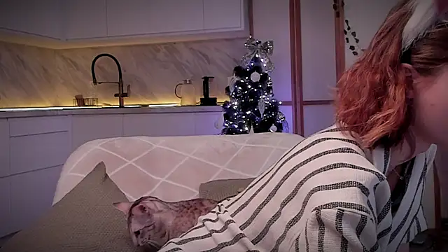 Snapshot of Devilina_V chatting on 12-15-24, 05:56 Devilina V online show from 12-15-24, 05:56