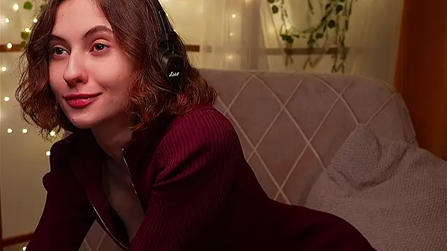 Snapshot of Devilina_V chatting on 01-30-25, 08:42 Devilina V online show from 01-30-25, 08:42