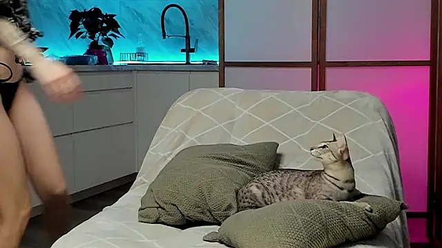 Snapshot of Devilina_V chatting on 12-05-24, 02:39 Devilina V online show from 12-05-24, 02:39