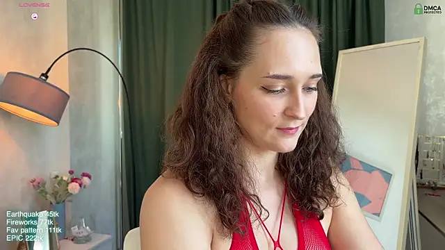 Snapshot of Pavlyna chatting on 07-17-26, 12:46 Pavlyna online show from 07-17-26, 12:46