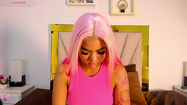 vahiolet fuentes online show from 11-26-25, 03:06