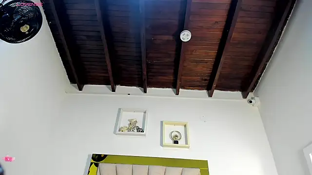 vahiolet fuentes online show from 11-27-25, 03:07