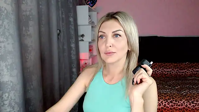 Amelia Harper online show from 10-06-25, 01:34