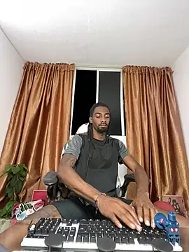 Snapshot of Malkon_Big chatting on 06-18-26, 11:54 Malkon Big online show from 06-18-26, 11:54