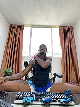 Snapshot of Malkon_Big chatting on 06-19-26, 06:58 Malkon Big online show from 06-19-26, 06:58