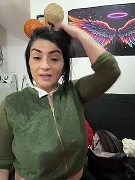 karenlennox1 online show from 12-21-25, 09:48