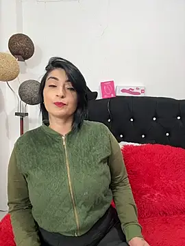 karenlennox1 online show from 12-21-25, 12:35