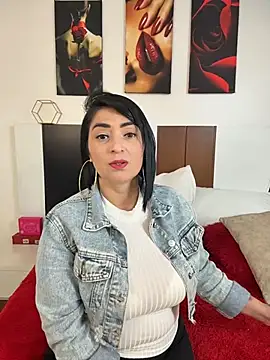 karenlennox1 online show from 07-02-26, 10:38