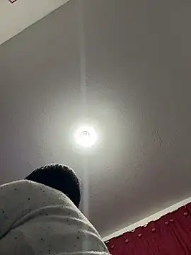 karenlennox1 online show from 04-10-26, 12:17