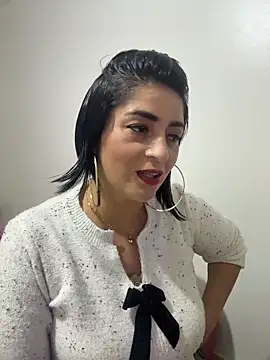 karenlennox1 online show from 03-04-26, 12:07