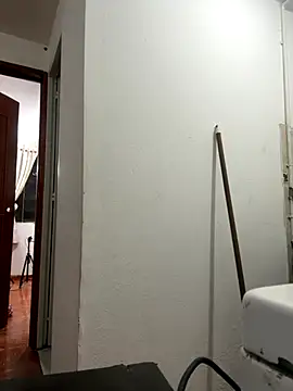 karenlennox1 online show from 11-08-25, 01:31