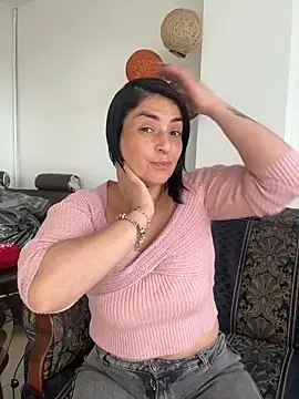 karenlennox1 online show from 02-20-26, 10:33