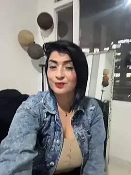 karenlennox1 online show from 02-25-26, 11:59