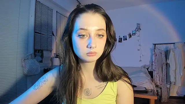 Snapshot of Jenny_darling_love chatting on 09-27-25, 06:14 Jenny darling love online show from 09-27-25, 06:14