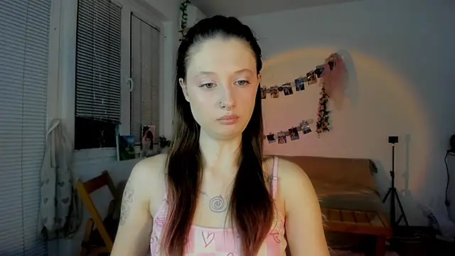 Snapshot of Jenny_darling_love chatting on 02-26-25, 07:10 Jenny darling love online show from 02-26-25, 07:10