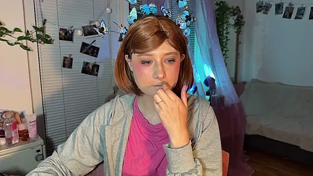 Jenny darling love online show from 05-03-26, 06:11