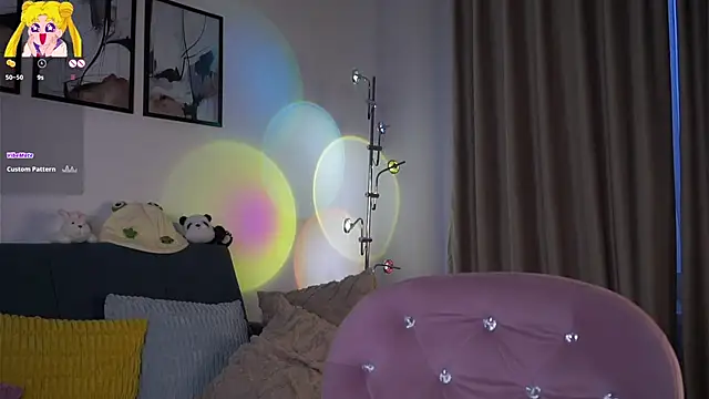 Snapshot of EdlinHargus chatting on 02-19-26, 01:24 EdlinHargus online show from 02-19-26, 01:24