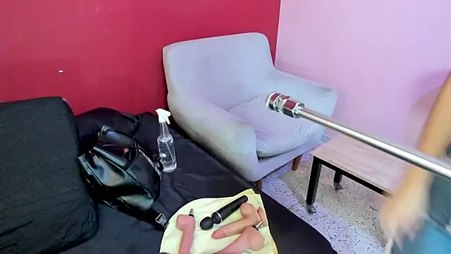 Kate bunny  online show from 11-21-25, 11:42