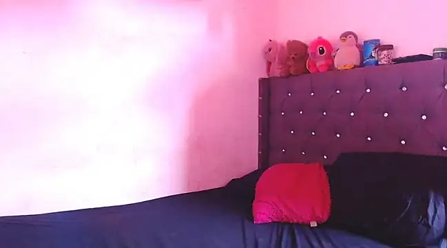 stefanny hot03 online show from 03-04-25, 02:32