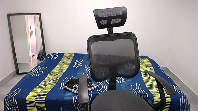 present the magic online show from 11-24-25, 06:19