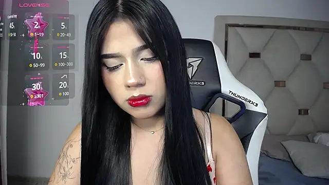 Ashley piinkk  online show from 07-18-26, 05:27