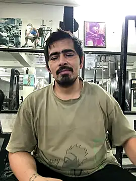 shivani0999 online show from 09-12-25, 12:11