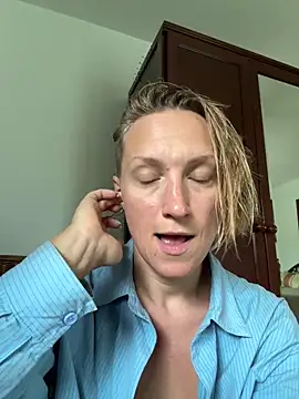UmaTruewoman online show from 05-05-26, 05:32