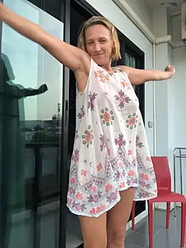 UmaTruewoman online show from 04-10-26, 12:28