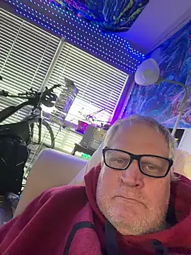 Snapshot of Mimmoromeo1973 chatting on 02-06-26, 10:28 Mimmoromeo1973 online show from 02-06-26, 10:28