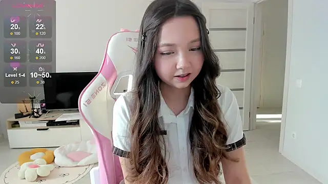 Fluffy Rose online show from 06-01-26, 12:22