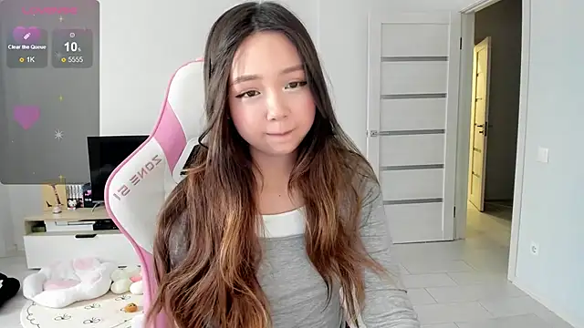 Fluffy Rose online show from 05-22-26, 03:04