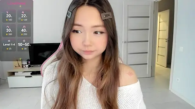 Fluffy Rose online show from 01-13-26, 04:49