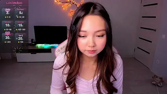 Fluffy Rose online show from 10-01-25, 11:47