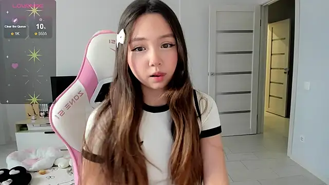 Fluffy Rose online show from 05-13-26, 04:19