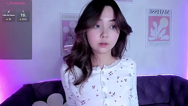 Fluffy Rose online show from 02-11-25, 12:15