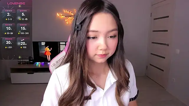 Fluffy Rose online show from 09-28-25, 02:29