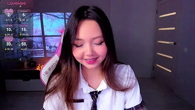 Fluffy Rose online show from 11-30-25, 12:11