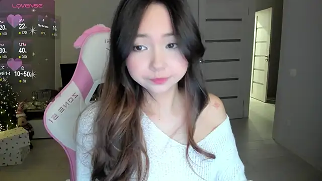 Fluffy Rose online show from 12-17-25, 02:05