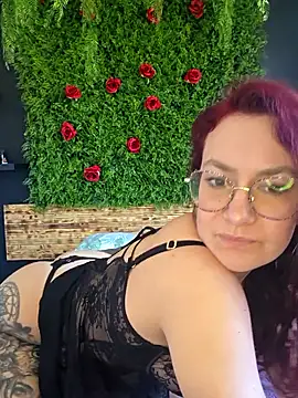 ladoucedu34 online show from 04-15-26, 12:32